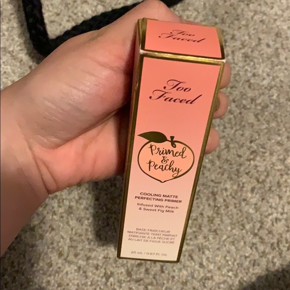 Makeup - Picture 6 of 8